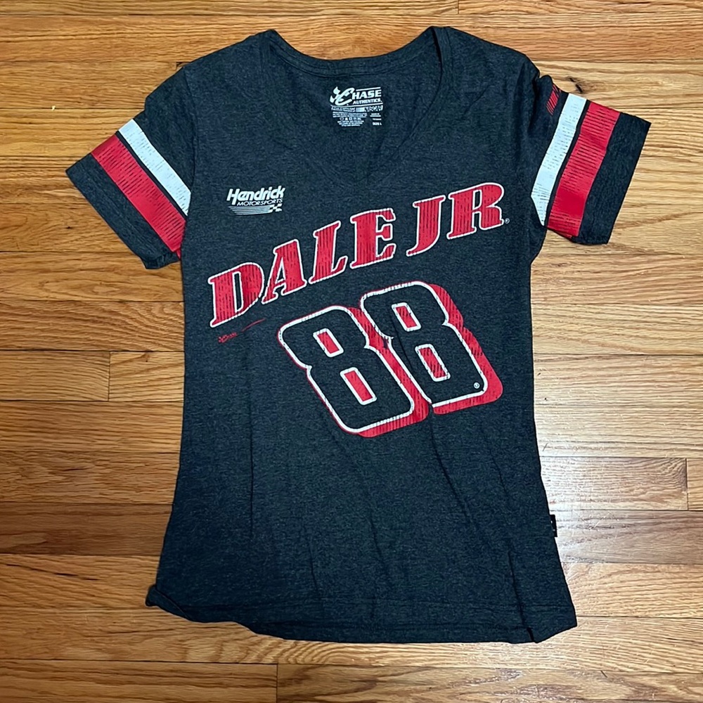 race shirt